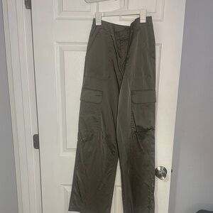 Women’s ZARA Olive Cargo Pants